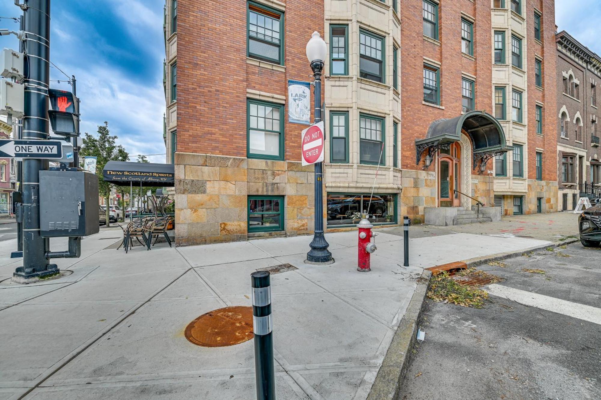 Albany Vacation Rental With State Capitol Views! Exterior photo